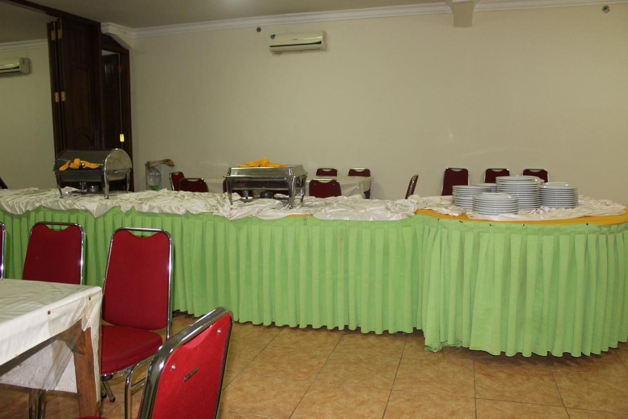 Sinar Bintang Hotel Cepu Exterior foto